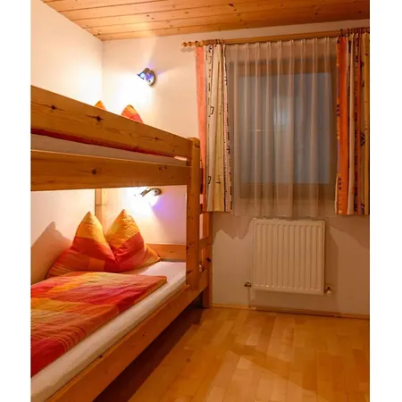 Bracket Apartment Fuegen